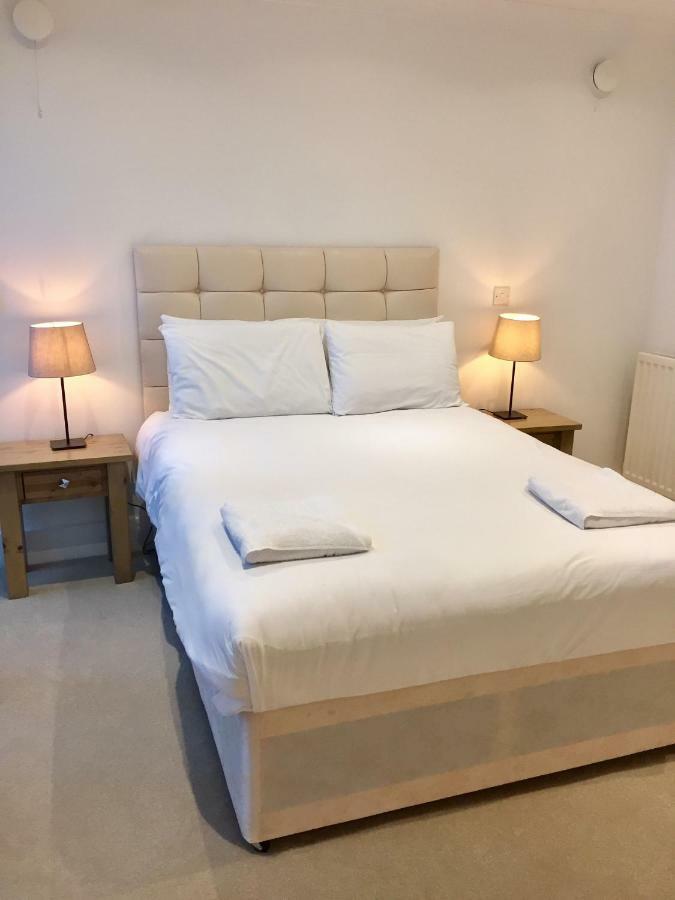Stylish Apartment In Victoria Londra Dış mekan fotoğraf