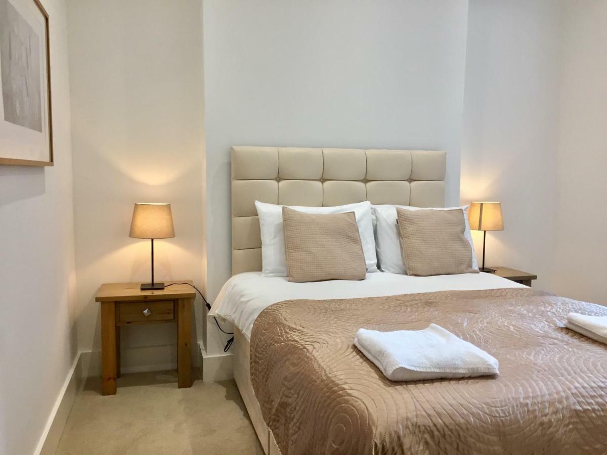Stylish Apartment In Victoria Londra Dış mekan fotoğraf