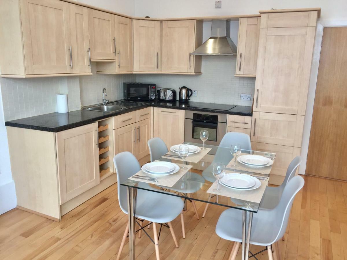 Stylish Apartment In Victoria Londra Dış mekan fotoğraf