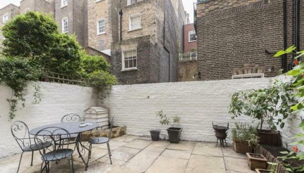 Stylish Apartment In Victoria Londra Dış mekan fotoğraf
