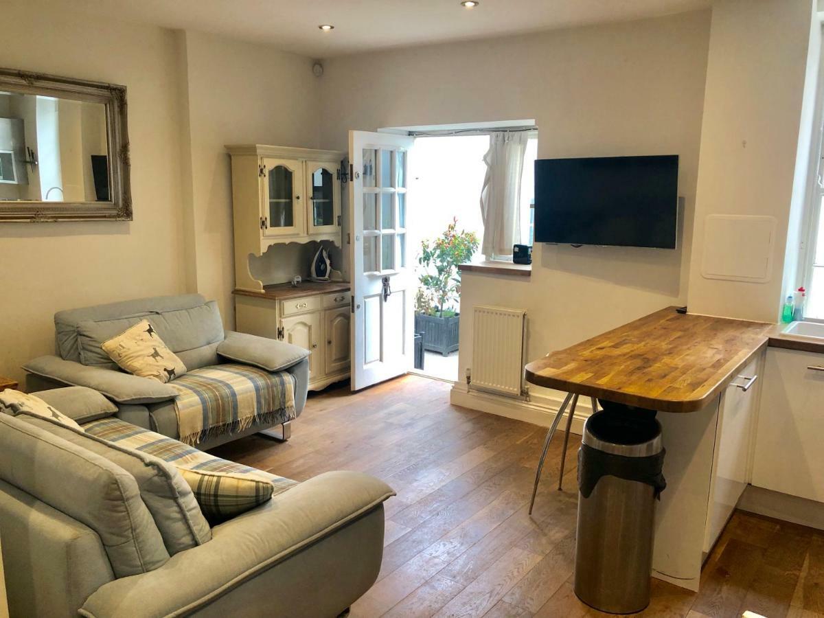 Stylish Apartment In Victoria Londra Dış mekan fotoğraf