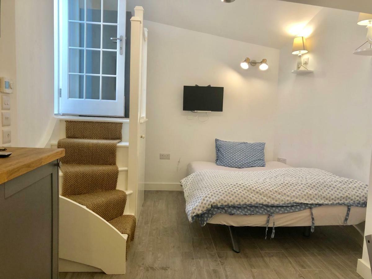 Stylish Apartment In Victoria Londra Dış mekan fotoğraf